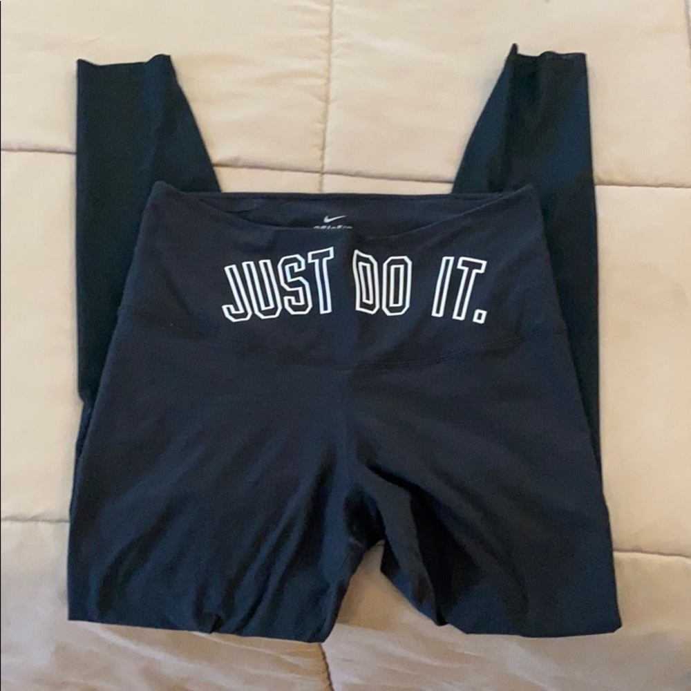 Nike leggings